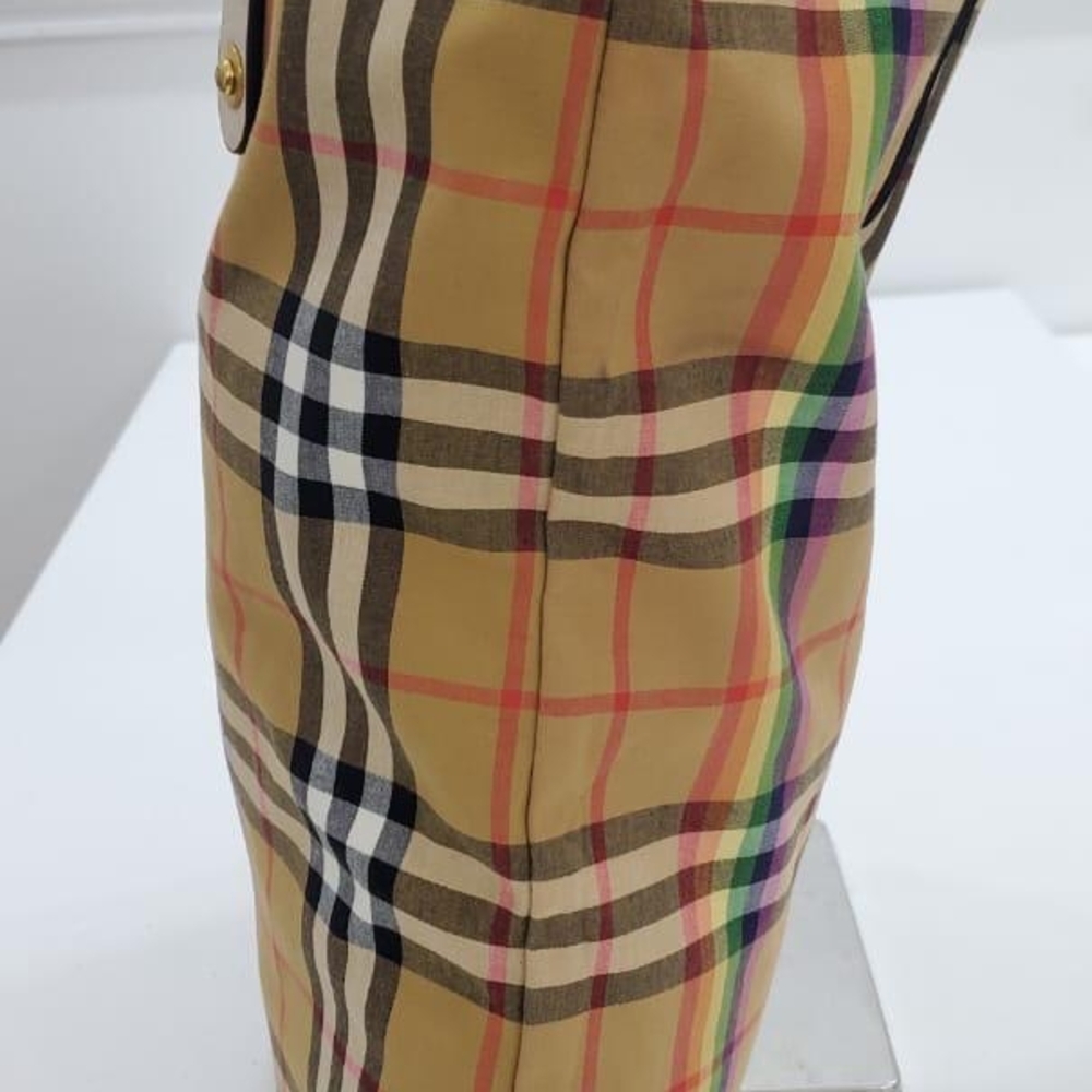 Burberry Tan and Red Tote Bag with Iconic Design - Picture 7 of 15
